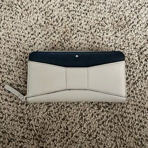 Kate spade continental wallet